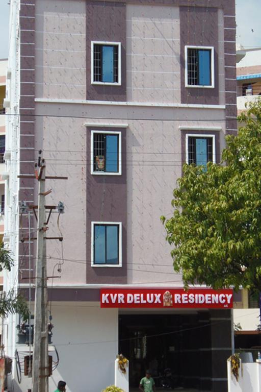 فيلا تيروباتيفي Kvr Deluxe Residency المظهر الخارجي الصورة