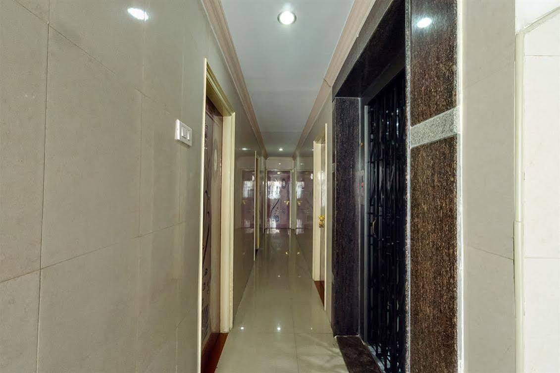 فيلا تيروباتيفي Kvr Deluxe Residency المظهر الخارجي الصورة